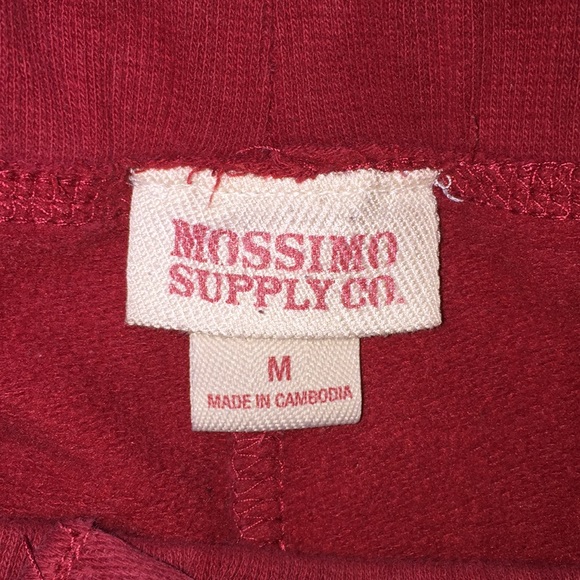 Capris - Picture 4 of 5